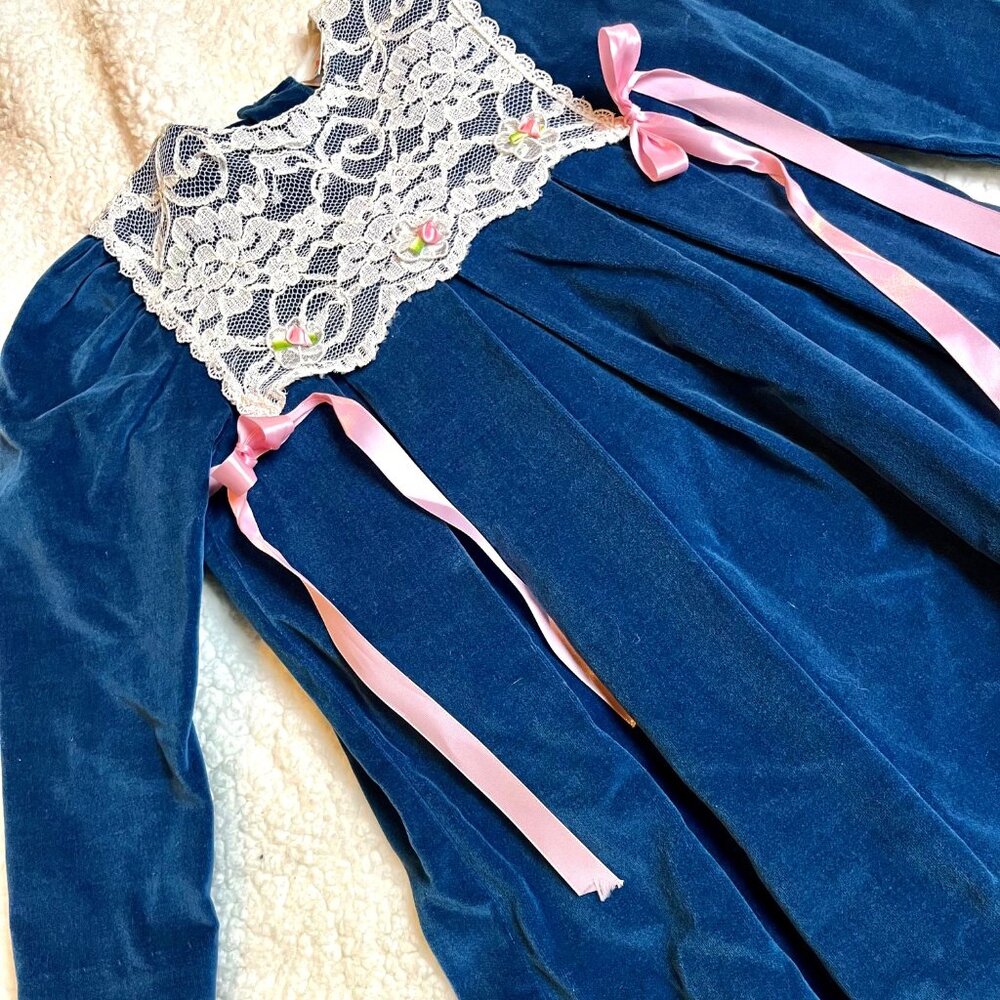 GORGEOUS vintage 80s girls size 5 dress Peaches n Cream heavy velvet long sleeve